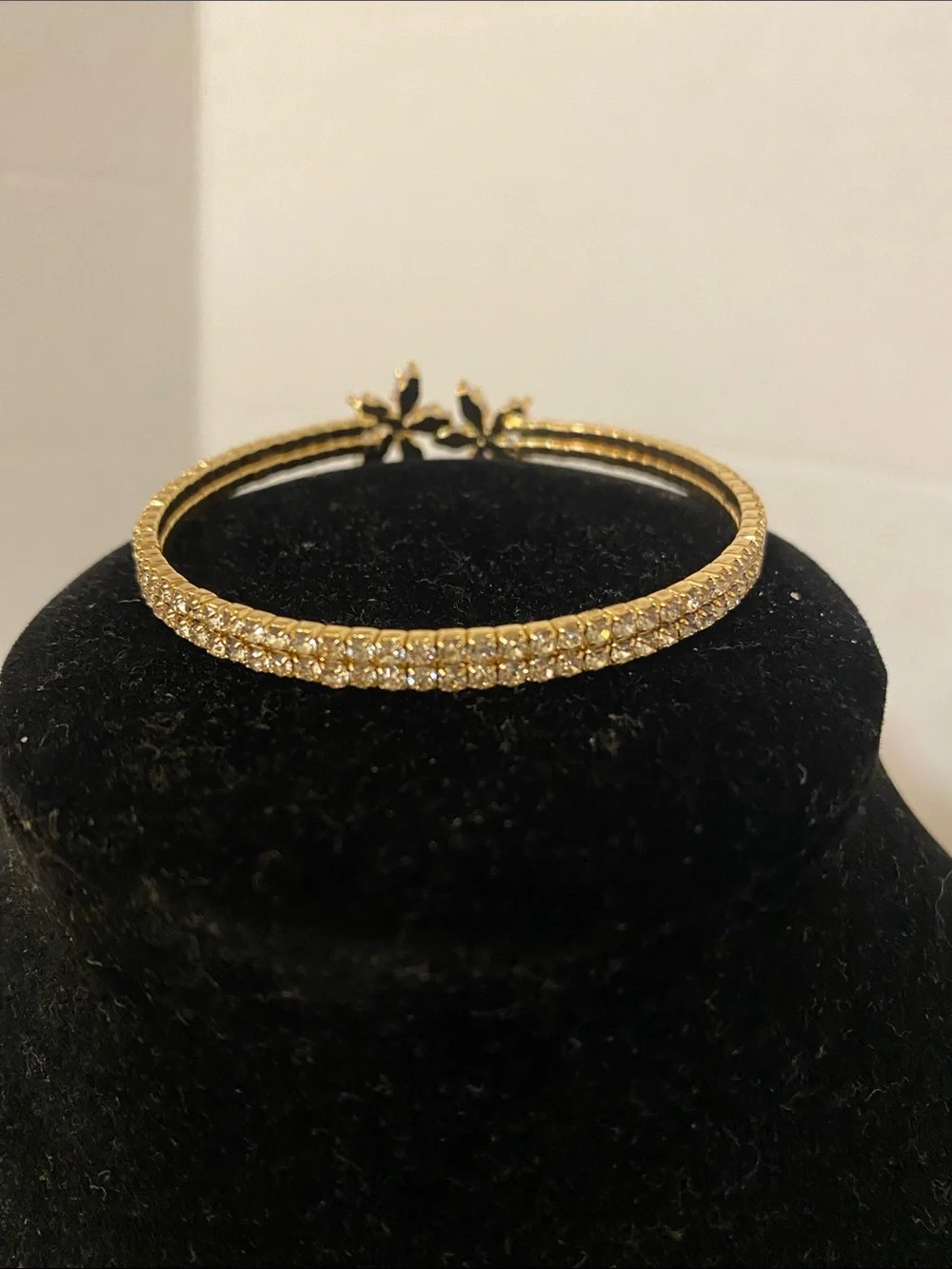 Gold Floral Crystal Bangle Bracelet - Elegant Women's Jewelry
